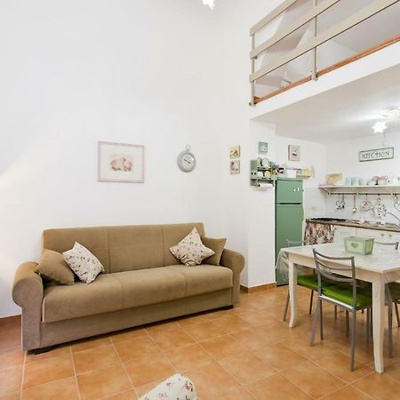 パレルモLittle House Inside Capo'S Marketアパートメント エクステリア 写真
