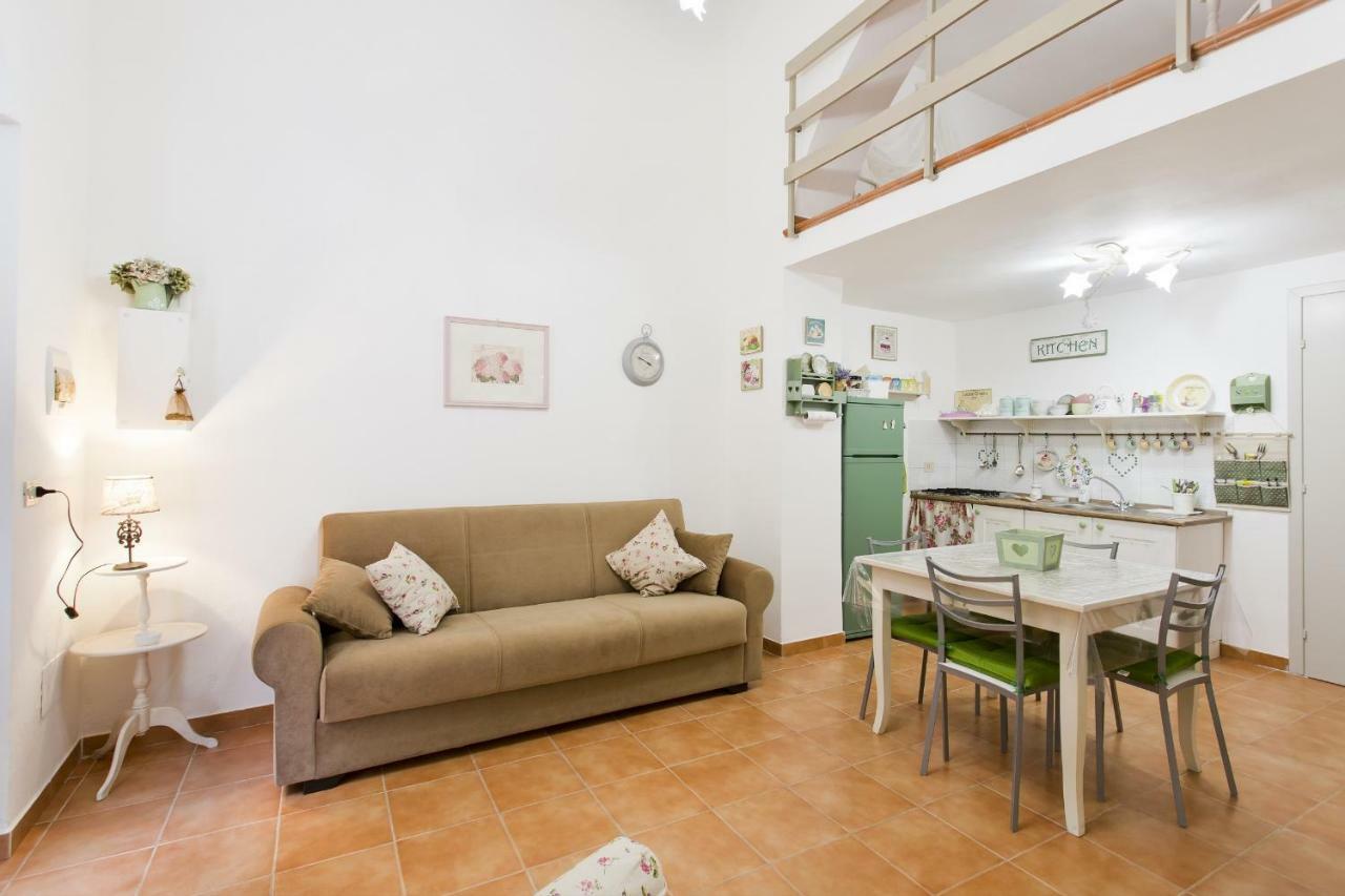 パレルモLittle House Inside Capo'S Marketアパートメント エクステリア 写真